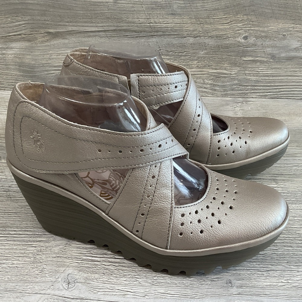 FLY London Tepe Shimmeri Nide Leather Mary Jane Comfort Wedeg Women's 9.5-10 US